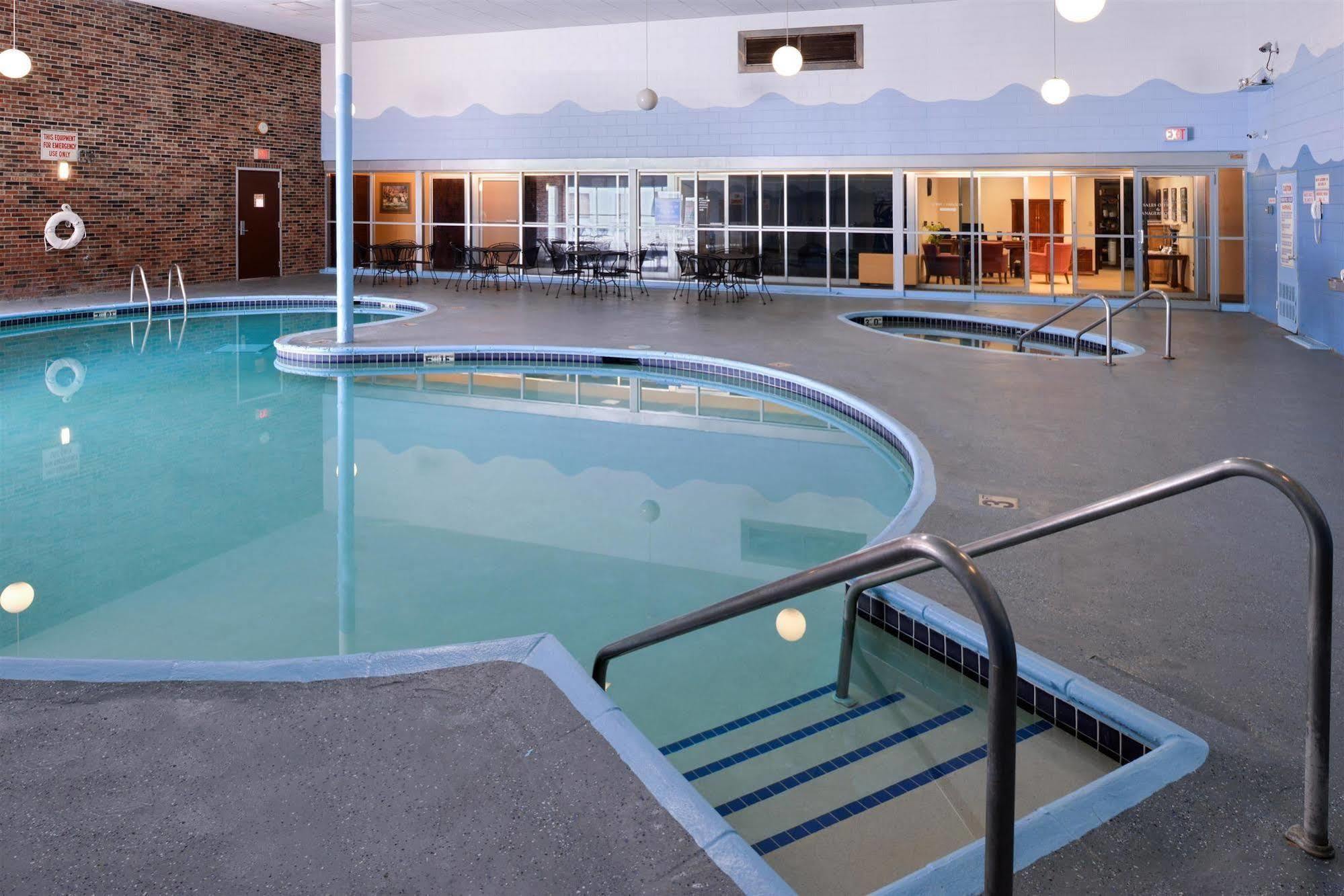Americas Best Value Inn - Campus View Eau Claire Exteriér fotografie